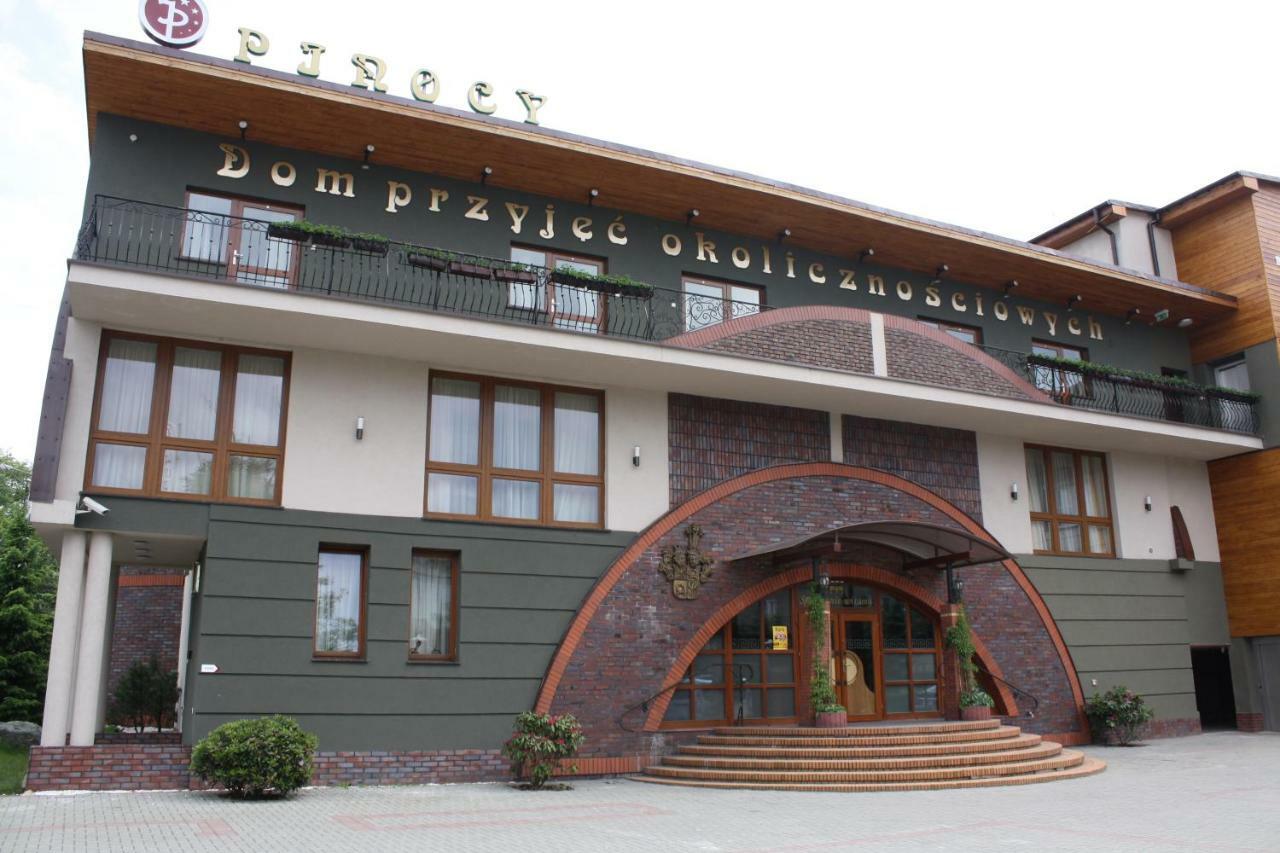 Hotel Pinocy Ledziny Exterior foto